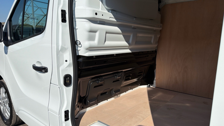 Renault Trafic Lwb Diesel LL30 Blue dCi 150 Extra [Safety] Van